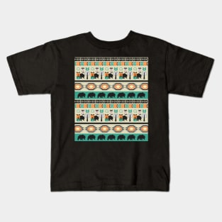 Native spirit with foxes and bears Kids T-Shirt